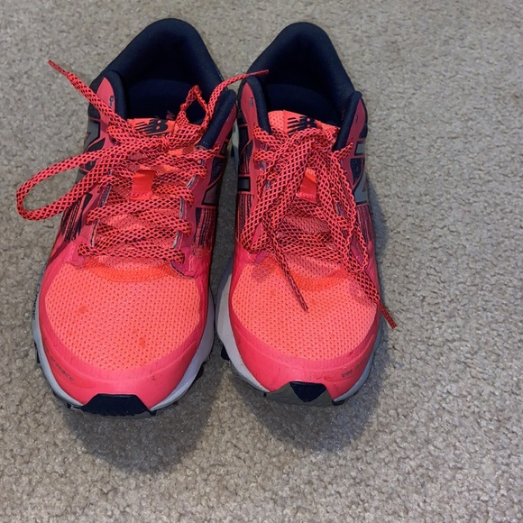 New Balance - Picture 2 of 4